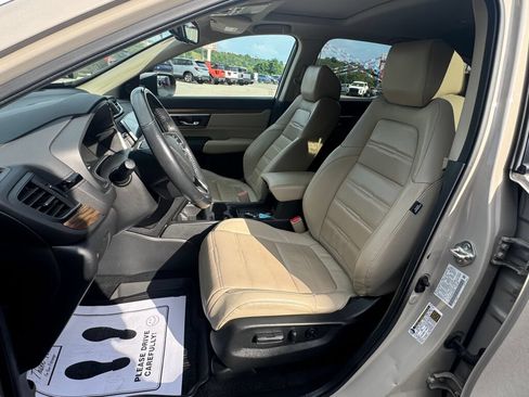 Used 2019 Honda CR-V Touring image 15