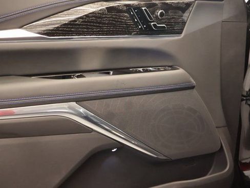 New 2026 Cadillac Escalade IQL Luxury image 9