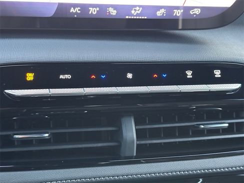 New 2026 Buick Enclave Preferred w/ Power Package image 28