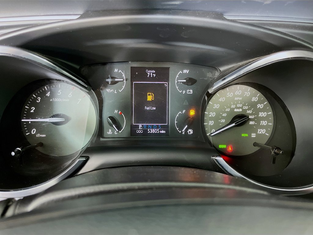 Used 2019 Toyota Sequoia SR5 AWD/4WD image 16