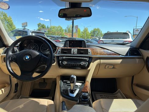 Used 2016 BMW 320i xDrive Sedan AWD/4WD image 19