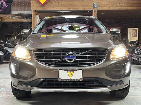 Used 2015 Volvo XC60 T5 w/ Proximity Package AWD/4WD image 7