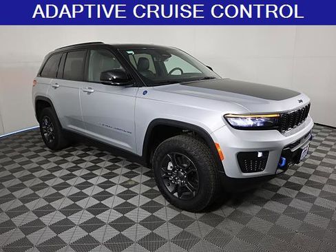 Used 2024 Jeep Grand Cherokee Trailhawk w/ Luxury Tech Group III image 2