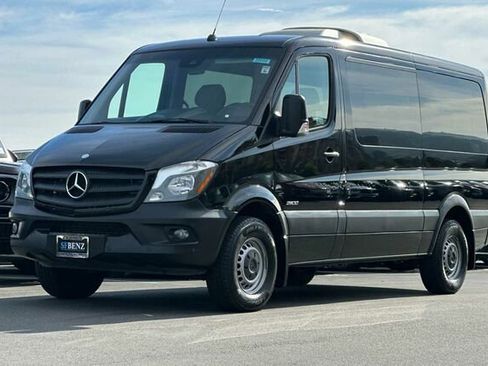 Used 2016 Mercedes-Benz Sprinter 2500 image 8