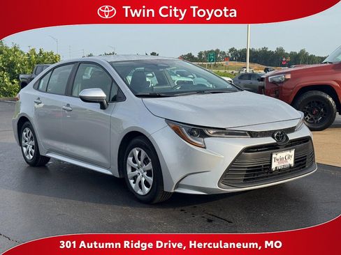 Certified 2024 Toyota Corolla LE FWD image 1