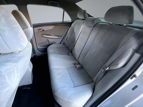 Used 2011 Toyota Corolla LE FWD image 18
