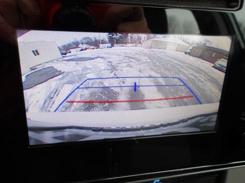 Used 2018 Toyota Corolla LE image 14