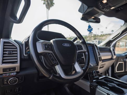 Used 2020 Ford F250 Platinum w/ FX4 Off-Road Package image 24