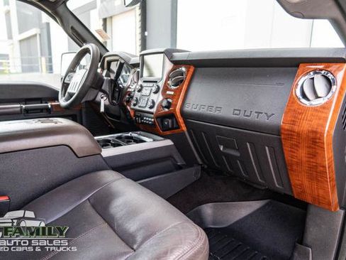 Used 2016 Ford F250 King Ranch w/ FX4 Off-Road Package AWD/4WD image 22
