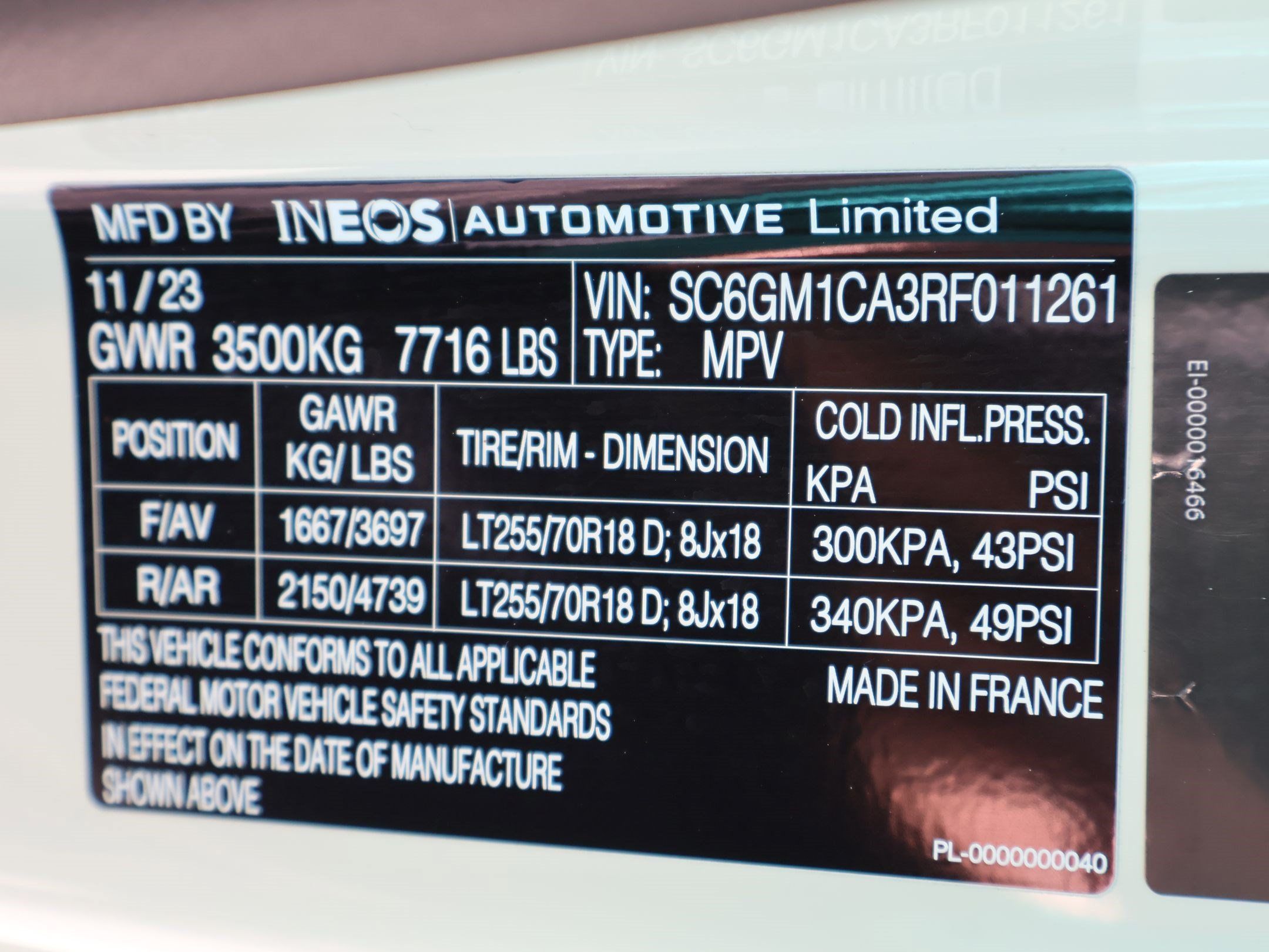 Used 2024 INEOS Grenadier Station Wagon AWD/4WD image 33