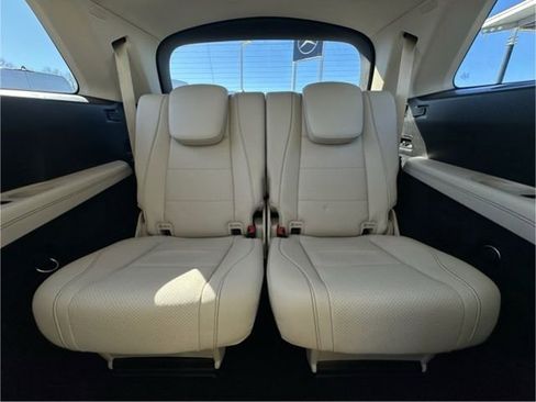 Used 2022 Mercedes-Benz GLS 450 4MATIC image 17