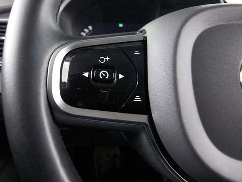 Certified 2023 Volvo XC90 B6 Ultimate AWD/4WD image 17
