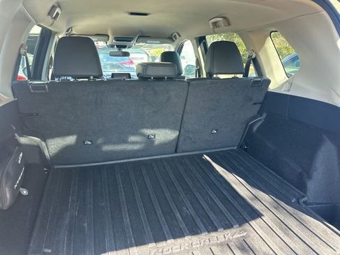 Used 2025 Nissan Rogue SV image 40