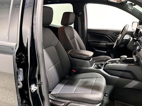 Used 2023 Chevrolet Colorado Trail Boss w/ Technology Package image 31