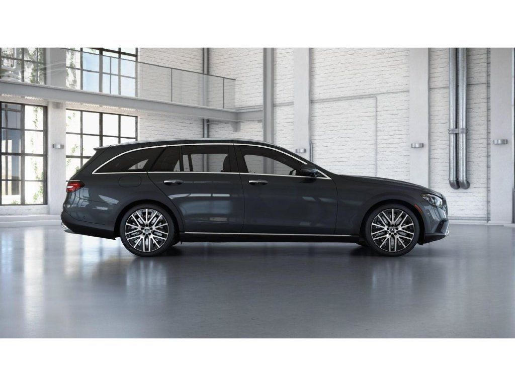 Used 2023 Mercedes-Benz E 450 4MATIC All-Terrain Wagon image 17