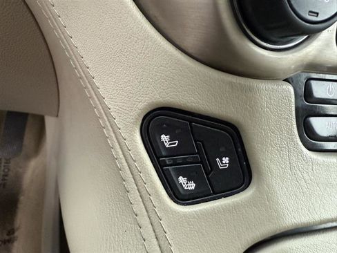 Used 2017 GMC Yukon XL Denali w/ Open Road Package image 43