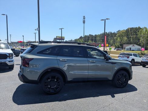 Used 2025 Kia Sorento X-Line EX AWD/4WD image 4