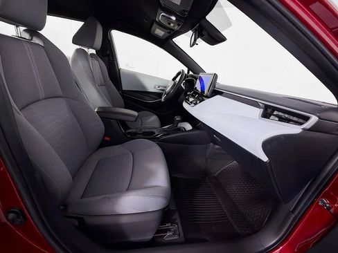 Used 2025 Toyota Corolla SE FWD image 27