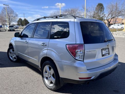 Used 2010 Subaru Forester 2.5X Premium AWD/4WD image 5