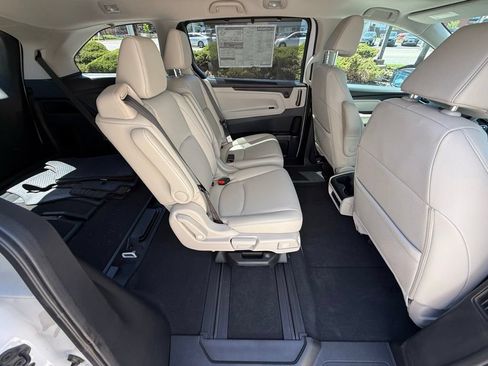 Used 2026 Honda Odyssey EX-L image 36