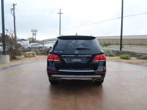 Used 2016 Mercedes-Benz GLE 350 image 3