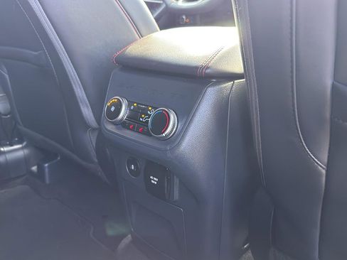 Used 2025 Ford Explorer ST-Line w/ Premium Package image 28