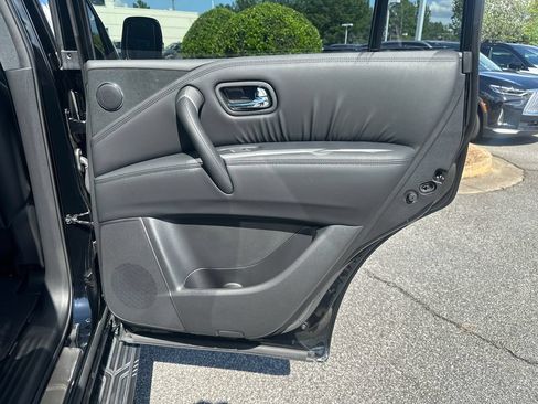 Used 2024 Nissan Armada SL w/ Midnight Edition Package RWD image 14