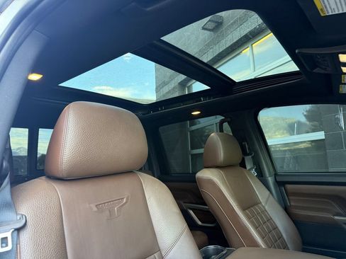 Used 2021 Nissan Titan Platinum Reserve w/ Moonroof Package AWD/4WD image 47