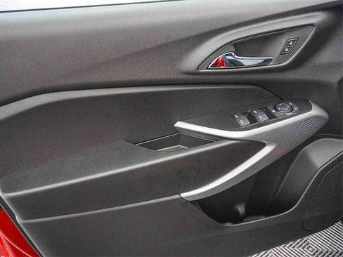 New 2026 Chevrolet Trax LS w/ LS Convenience Package image 19