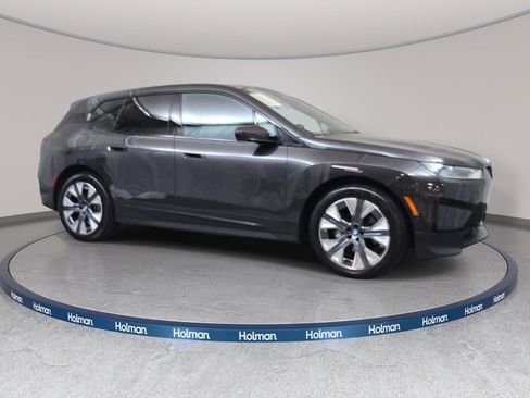 Used 2024 BMW iX xDrive50 AWD/4WD image 4