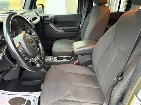 Used 2015 Jeep Wrangler Unlimited Sport w/ Quick Order Package 24S image 11