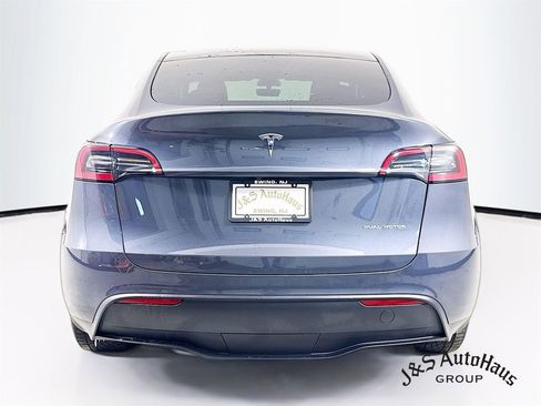 Used 2023 Tesla Model Y Long Range image 6
