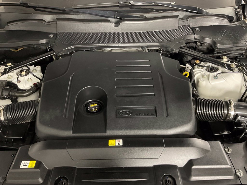 Used 2019 Land Rover Range Rover Sport HST AWD/4WD image 9