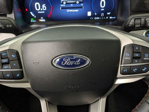 New 2025 Ford Explorer Active w/ Active Comfort Package image 29