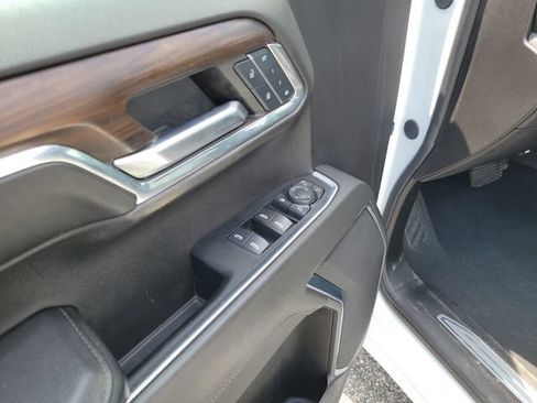 Used 2024 GMC Sierra 1500 SLT AWD/4WD image 6