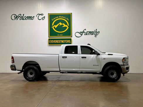 Used 2022 RAM 2500 Tradesman AWD/4WD image 5