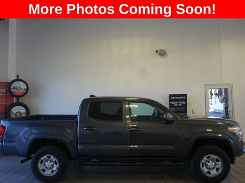 Used 2023 Toyota Tacoma SR AWD/4WD image 2