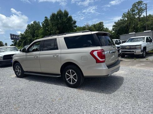 Used 2018 Ford Expedition Max XLT w/ Equipment Group 202A RWD image 2