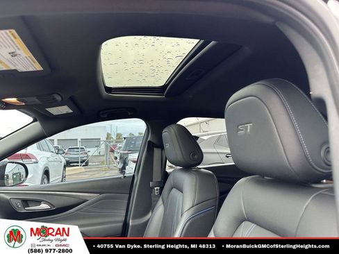 Used 2024 Buick Envista Sport Touring FWD image 21