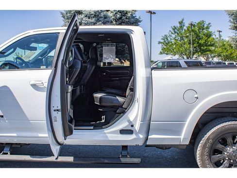 Used 2023 RAM 2500 Limited AWD/4WD image 15
