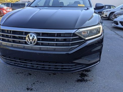 Used 2019 Volkswagen Jetta SEL w/ Cold Weather Package image 13
