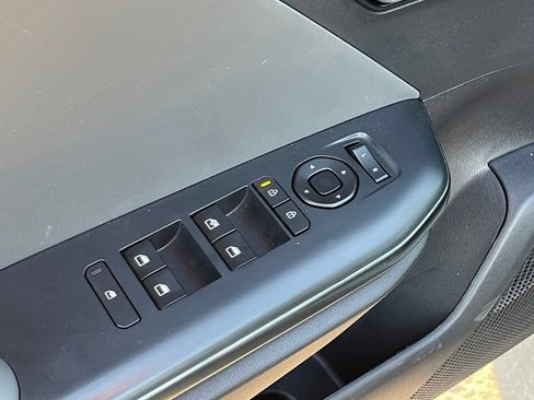 Used 2025 Kia K4 FWD image 8