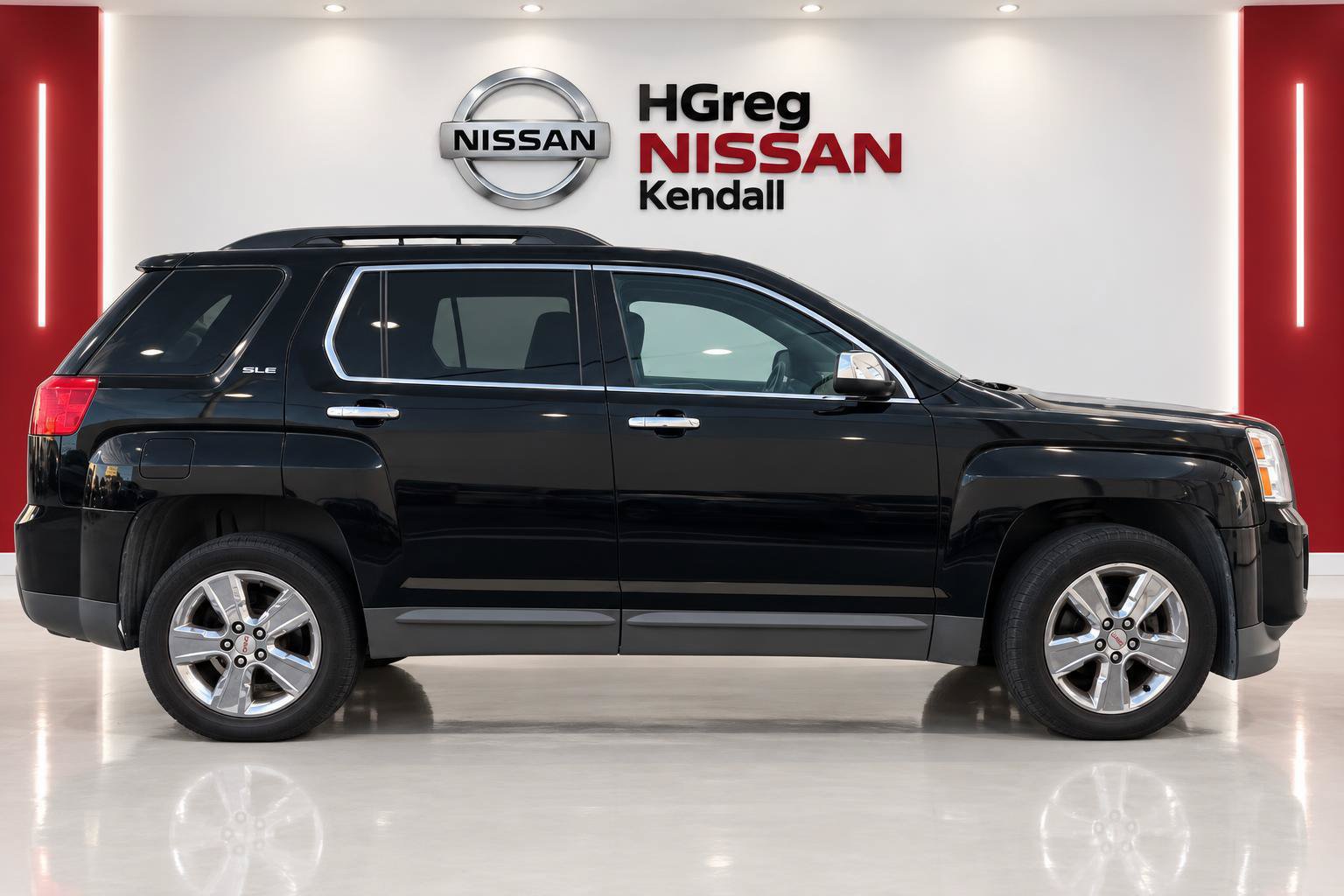 Used 2015 GMC Terrain SLE w/ Chrome Edition FWD image 3