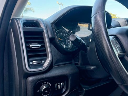 Used 2019 RAM 1500 Tradesman AWD/4WD image 16