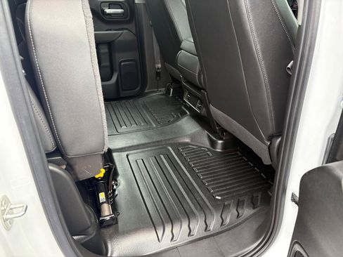 Used 2021 Chevrolet Silverado 1500 W/T AWD/4WD image 11