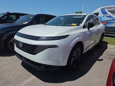 Used 2025 Nissan Murano Platinum w/ Cargo Package AWD/4WD image 10