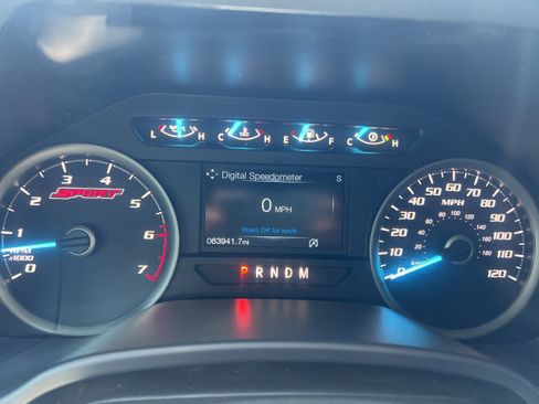 Used 2019 Ford F150 XLT w/ Equipment Group 302A Luxury AWD/4WD image 12