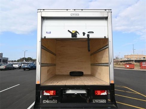 Used 2023 Mercedes-Benz Sprinter 4500 image 7