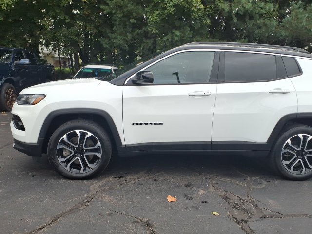 Certified 2023 Jeep Compass Limited AWD/4WD image 4