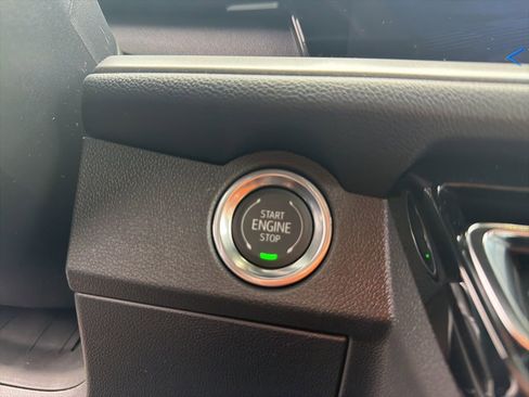 New 2026 Chevrolet Traverse LT image 18